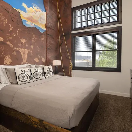 Unique Downtown Rental - La Dolce Vita Villas #5